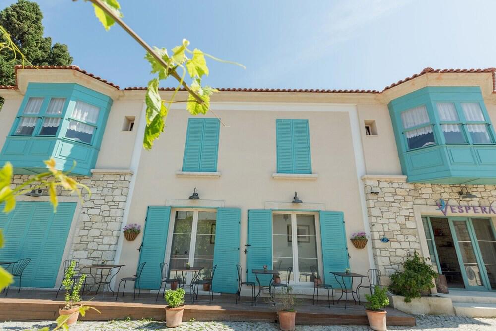 Vespera Hotel