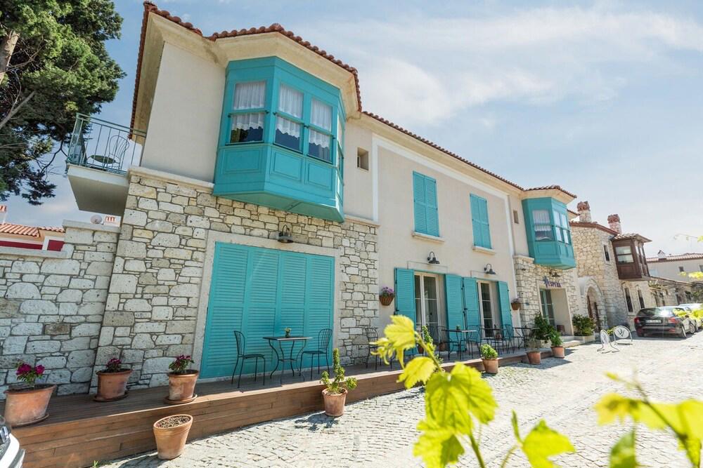 Vespera Hotel
