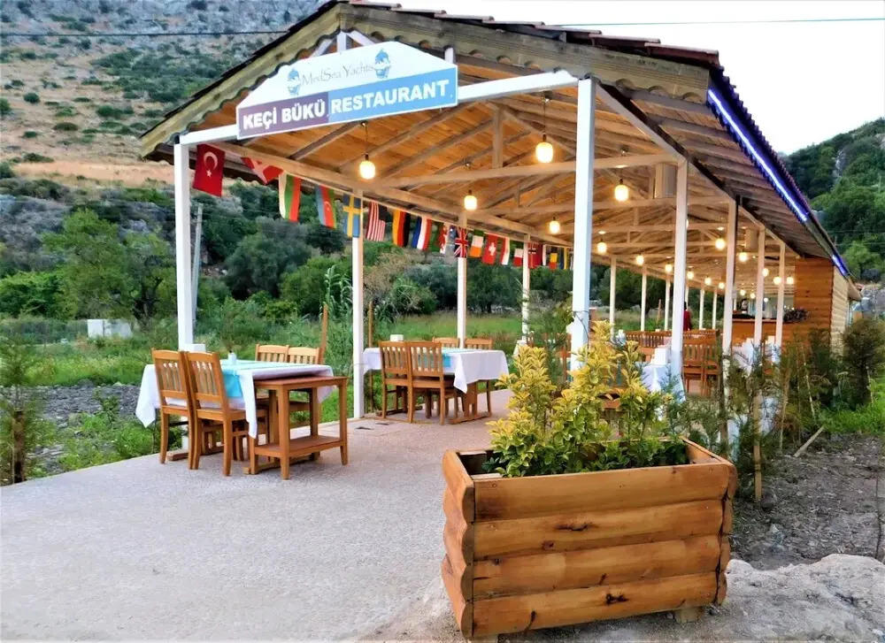 Medsea Yachts Villas