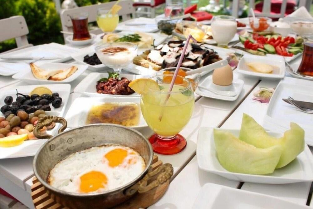 Alaçatı Eldoris Otel