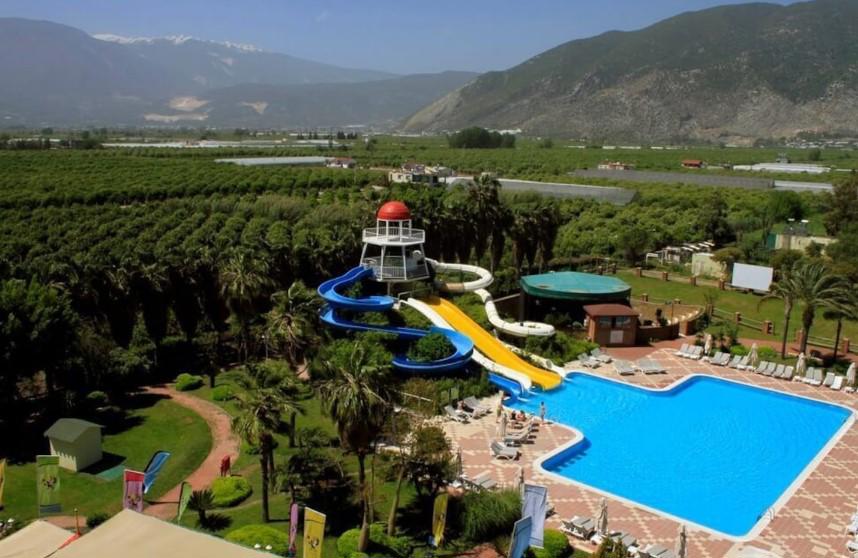 Presa Di Finica Hotel & Suites