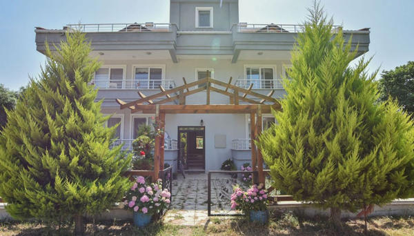 Çam Apart Hotel
