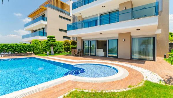 Admiral Villa