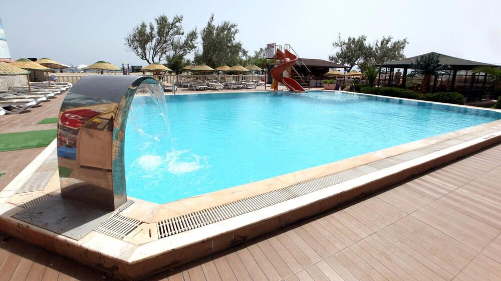 Palmera Resort Hotel & Beach