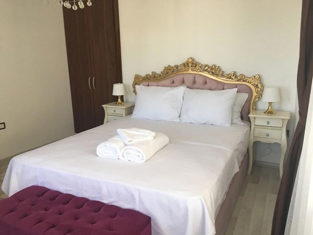 Cunda Palace Otel