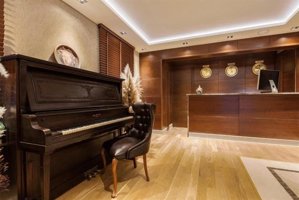 Lord Morgan & Exclusive Design Cihangir