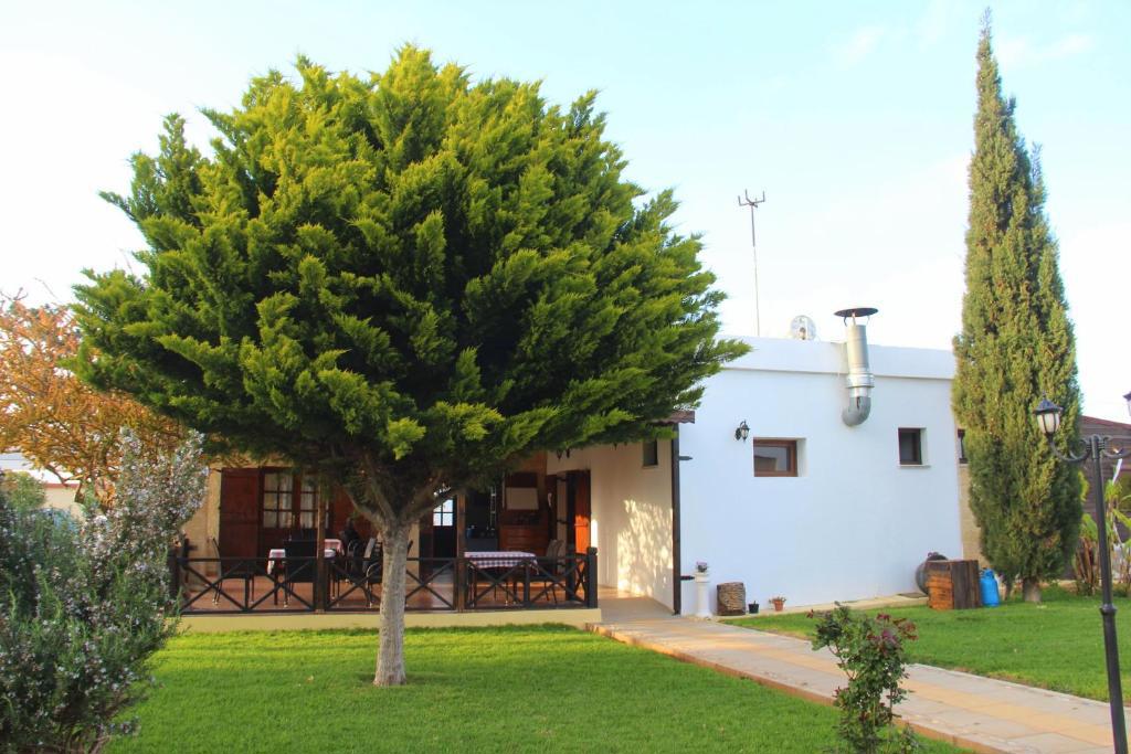 Villa Lembos