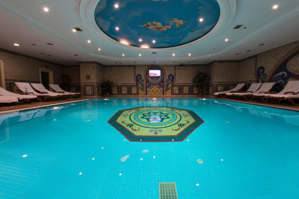 Akar Hotel International