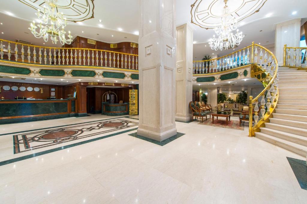 Akar Hotel International