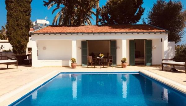 Villa Shifa By Amy Villas