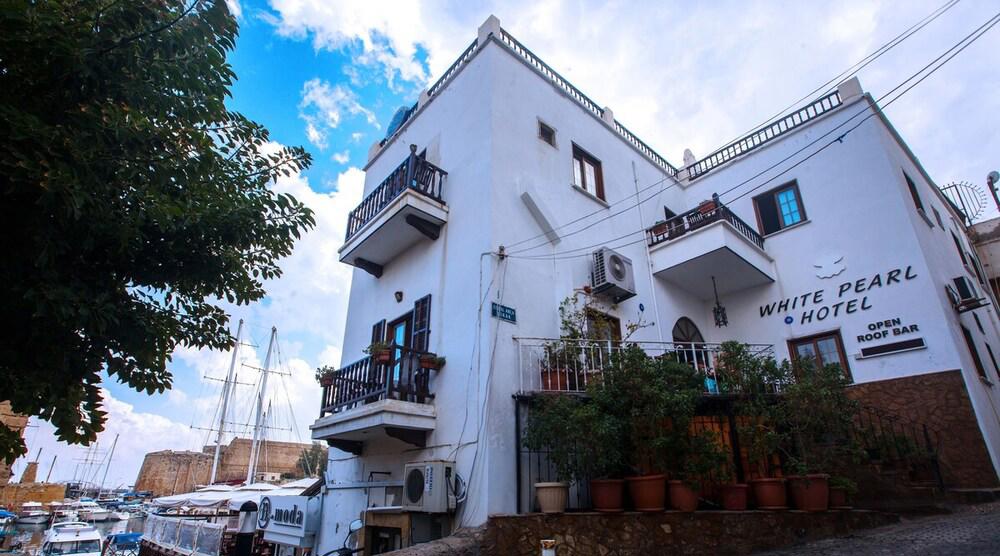 White Pearl Hotel