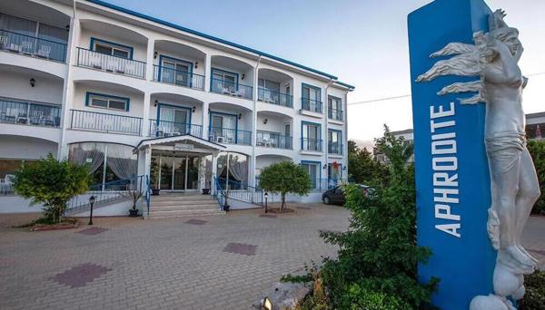 Queen Aphrodite Hotel