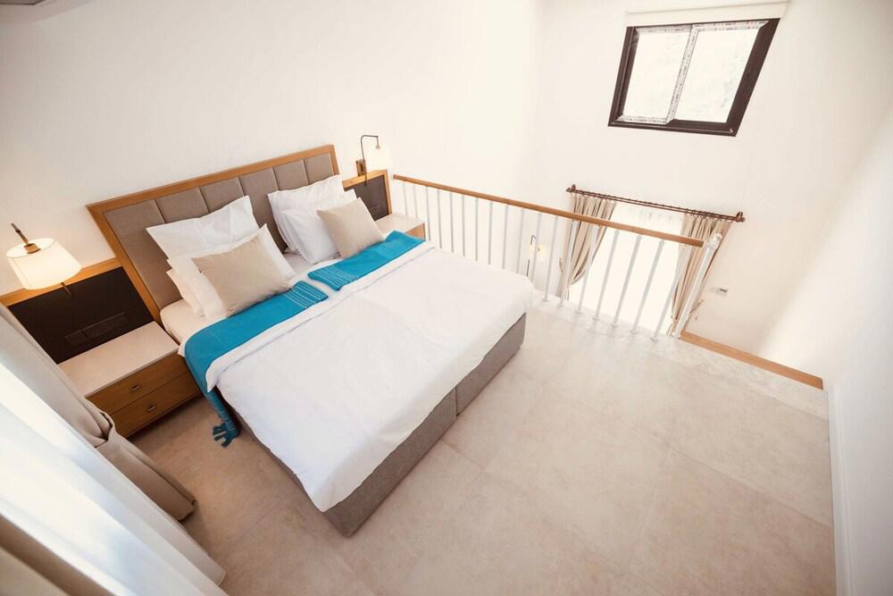 Palmonte Suites Hotel