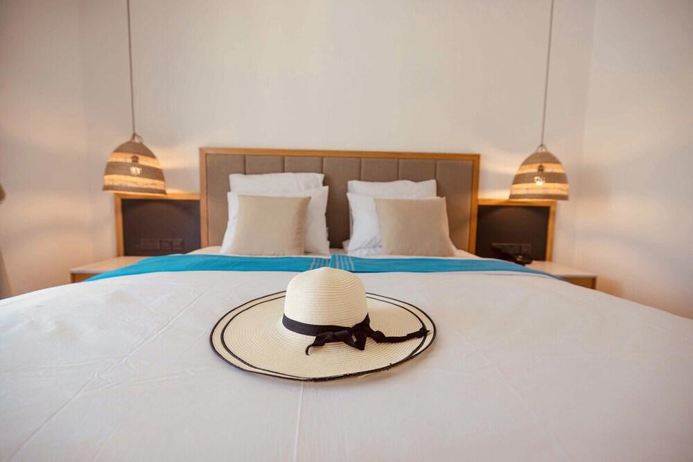 Palmonte Suites Hotel