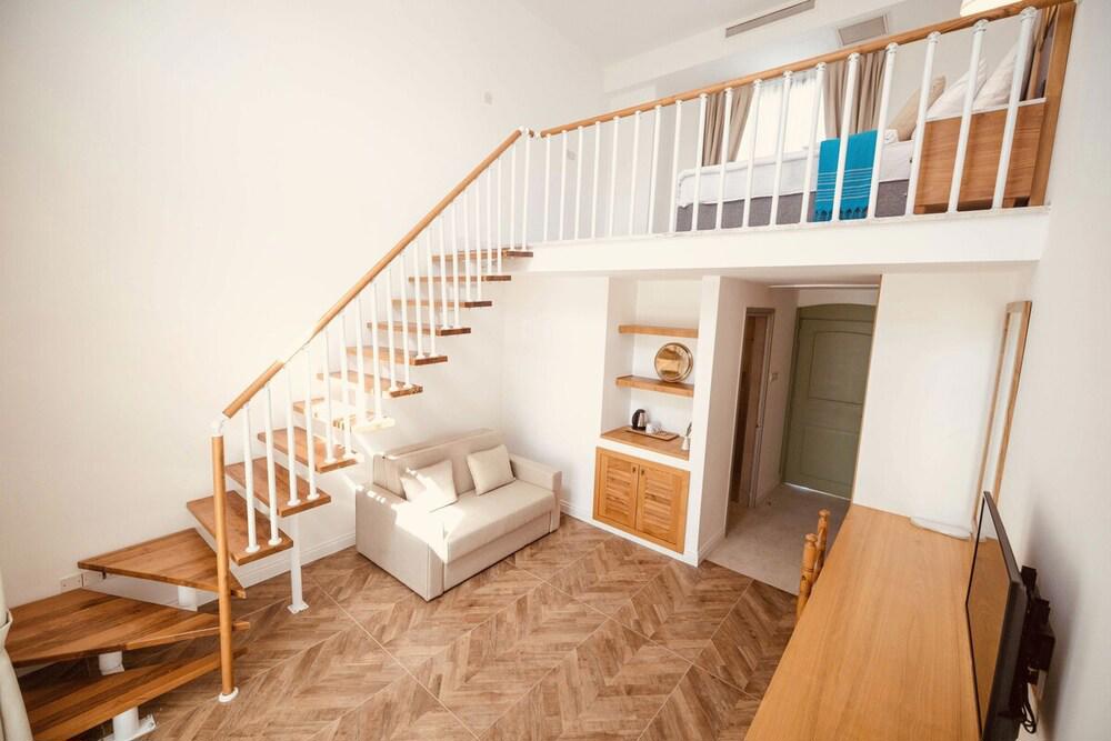 Palmonte Suites Hotel