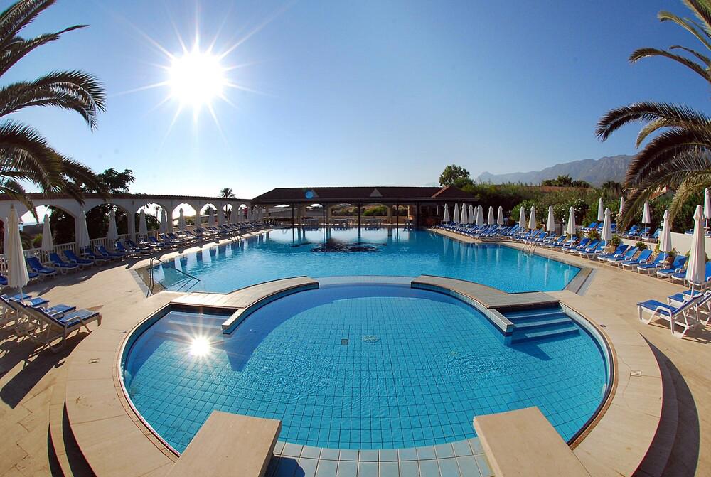 Denizkızı Royal Hotel