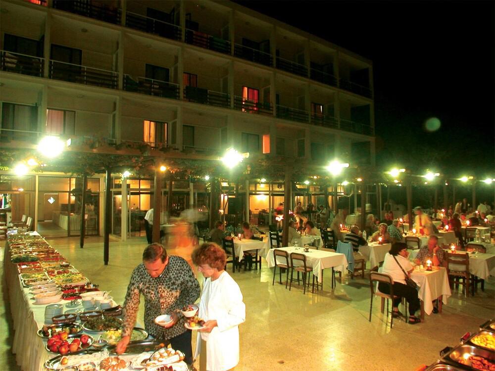 Denizkızı Royal Hotel