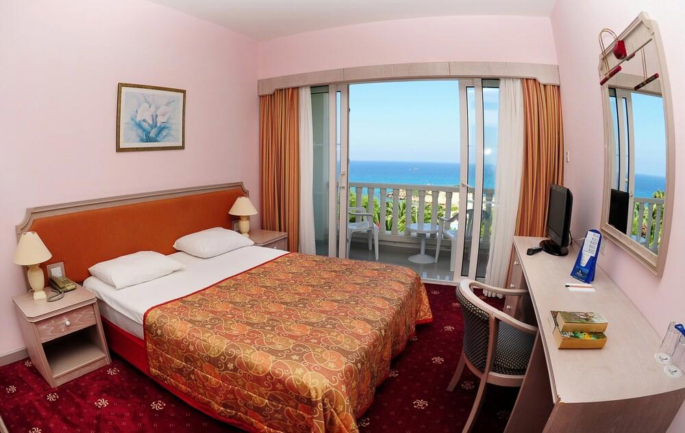 Denizkızı Royal Hotel