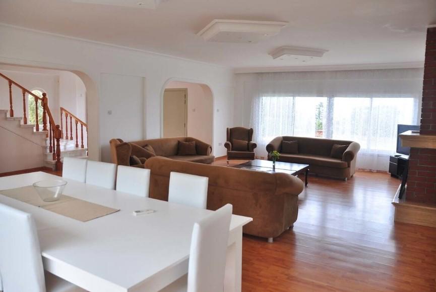 Villa Olivia By Amy Villas