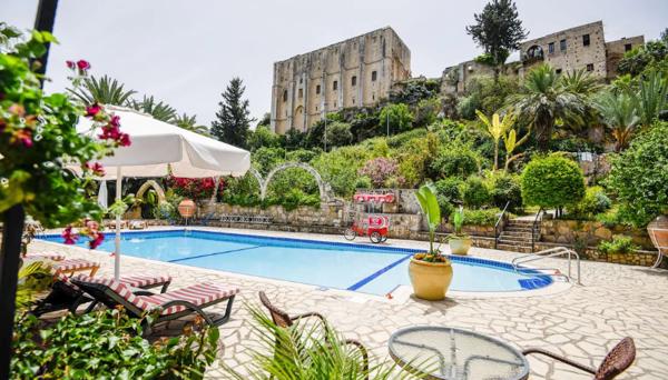 Bellapais Gardens Hotel & Restaurant