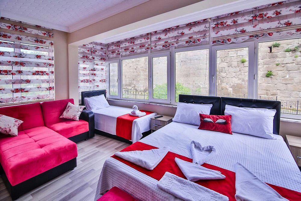Kristal Otel Pansiyon