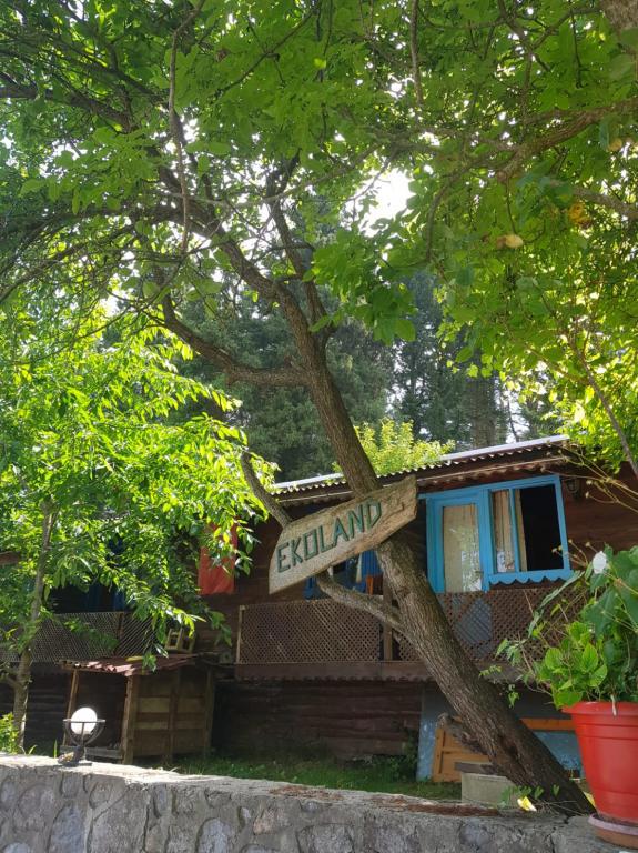 Ekoland Hotel