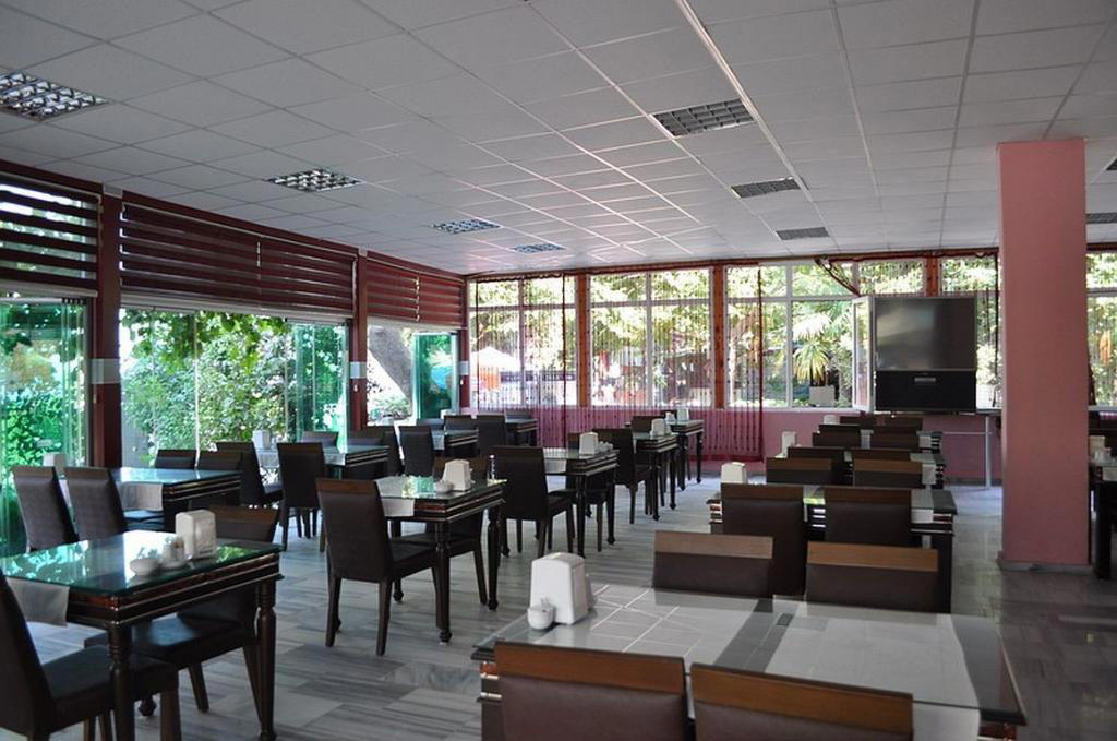 Aycan Hotel