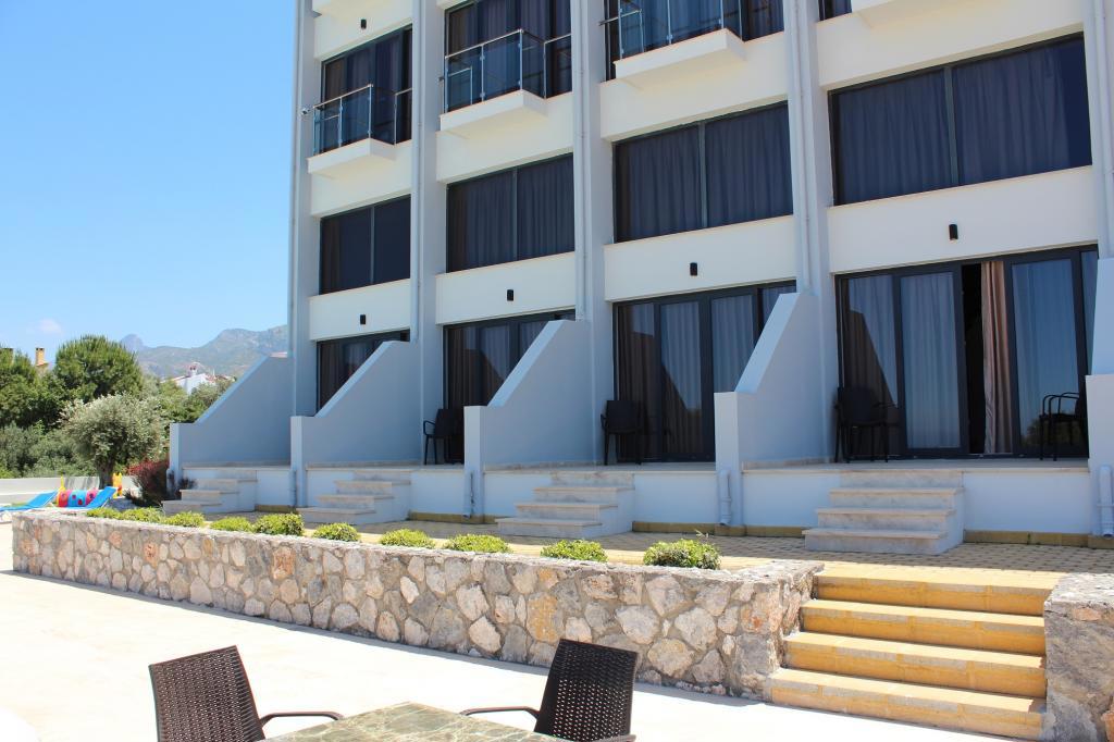 Bellapais Oasis Hotel