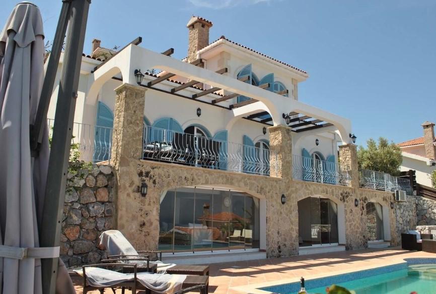 Villa La Casa By Amy Villas