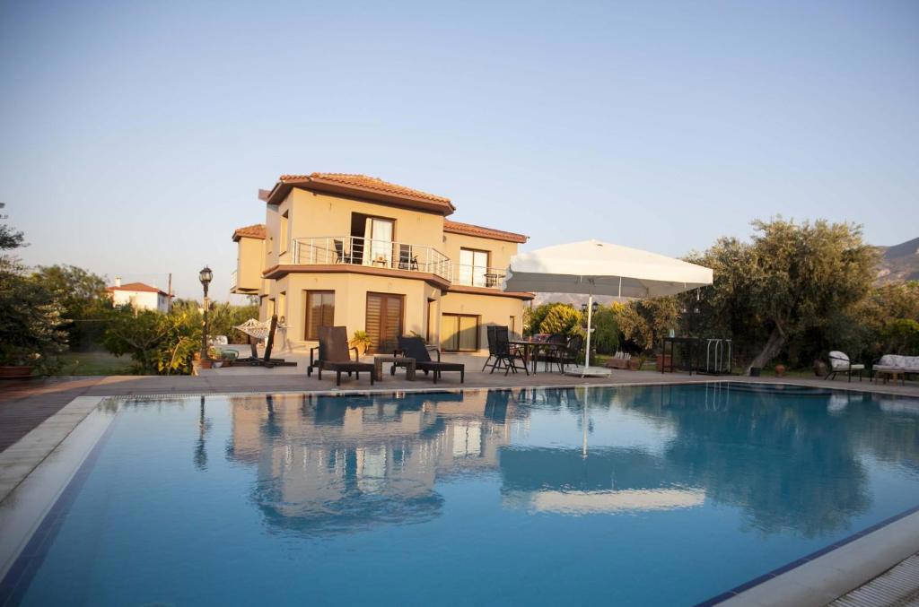 Hera Kyrenia Gardens