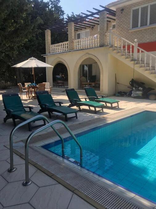 Australin Villa Lapta