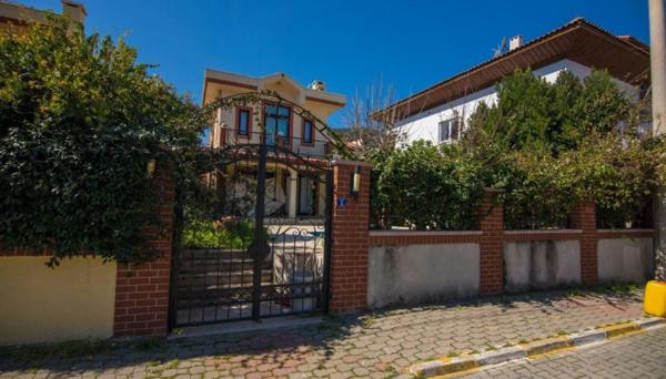 Villa Akar