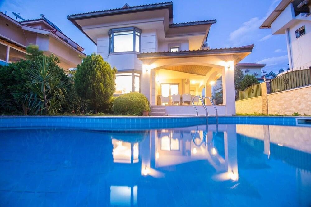 Villa Apple Tree Icmeler