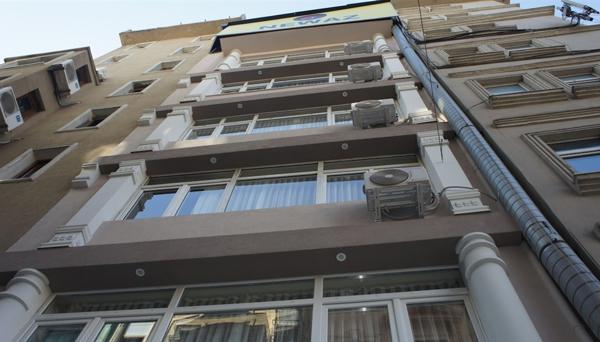 Newaz Hotel