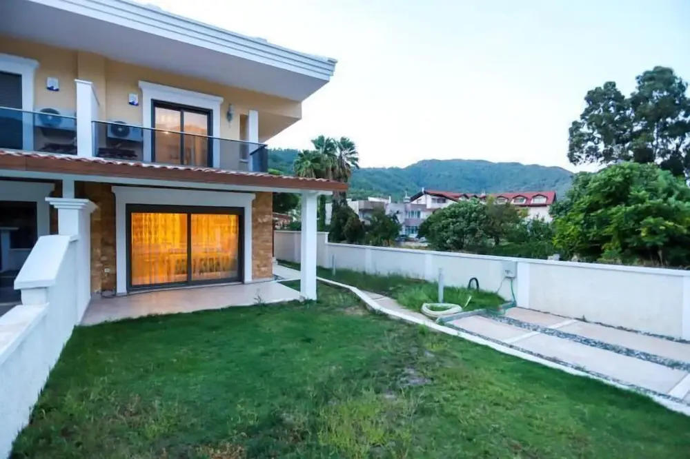 Mandalin Villa 1
