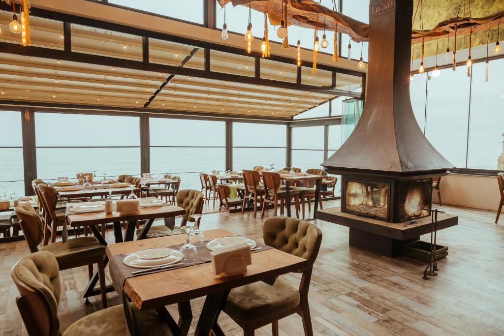 Livadi Hotel