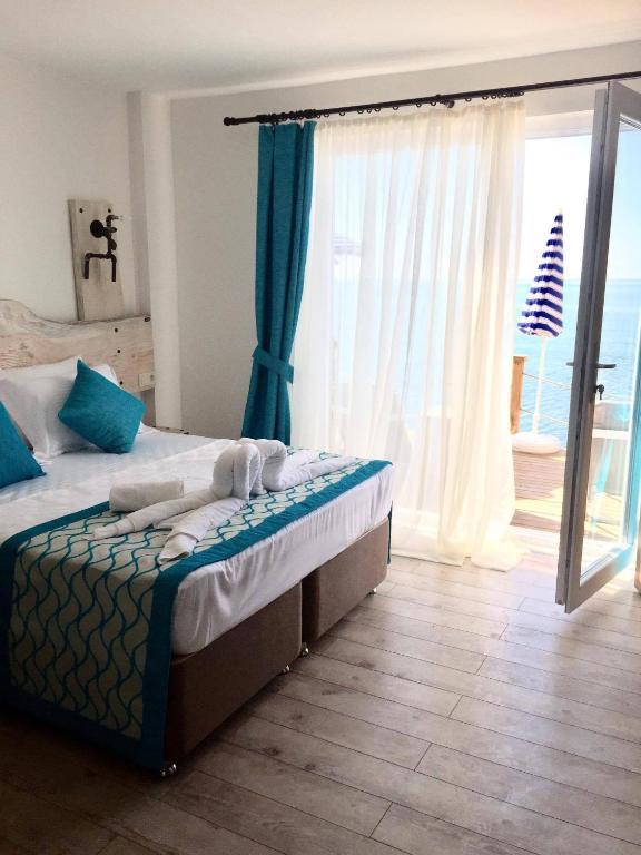Livadi Hotel