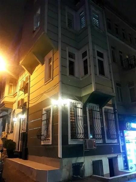 Taksim Nefti Residence