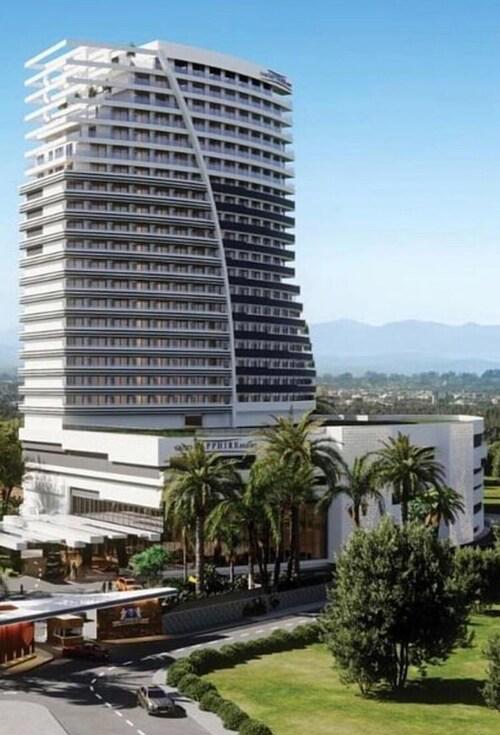 Grand Sapphire Resort