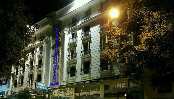 Manhattan Hotel
