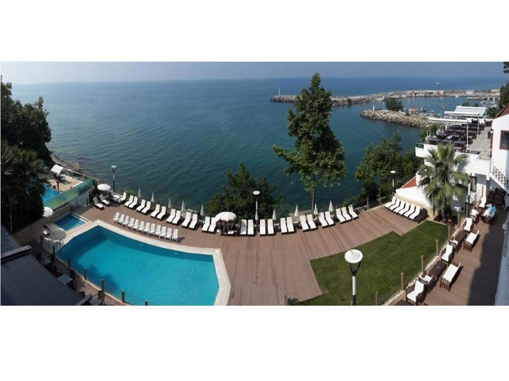 Diapolis Hotel