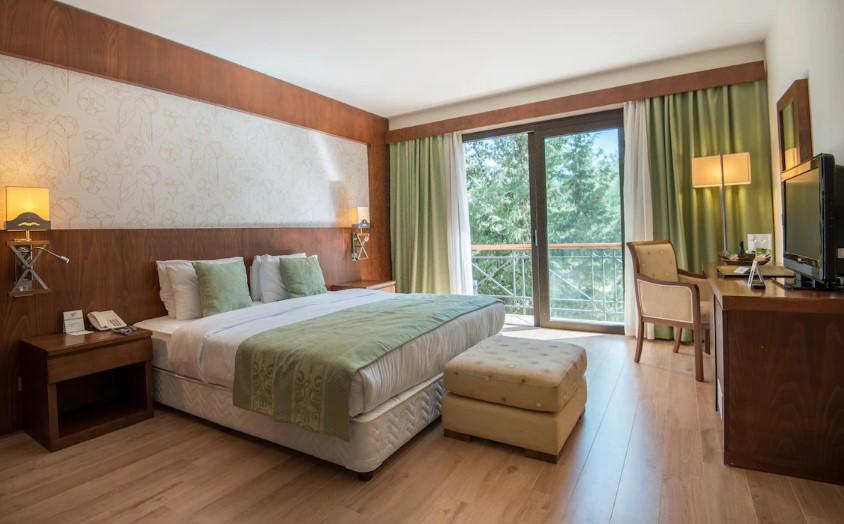 Korineum Golf & Beach Resort