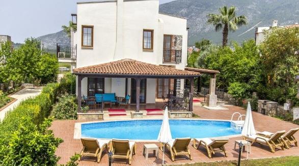 Villa Sierra by Villamnet