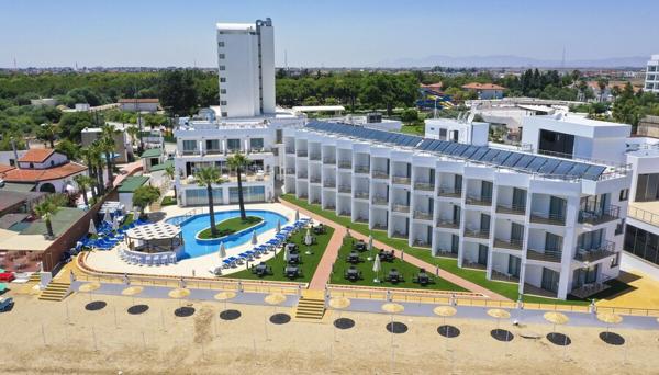 Mimoza Beachfront Hotel & Restaurant