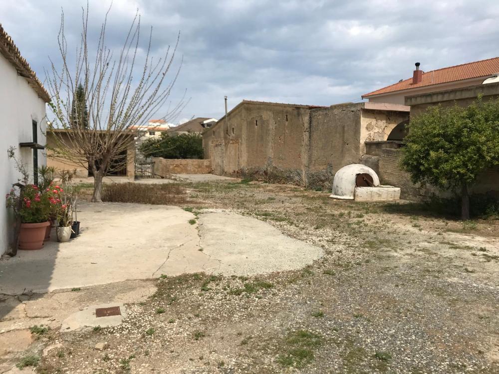 Ttasis Traditional House