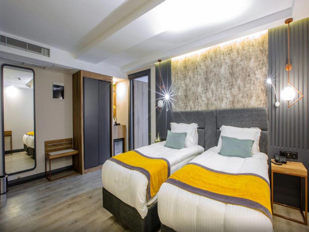 Kayhan City Hotel