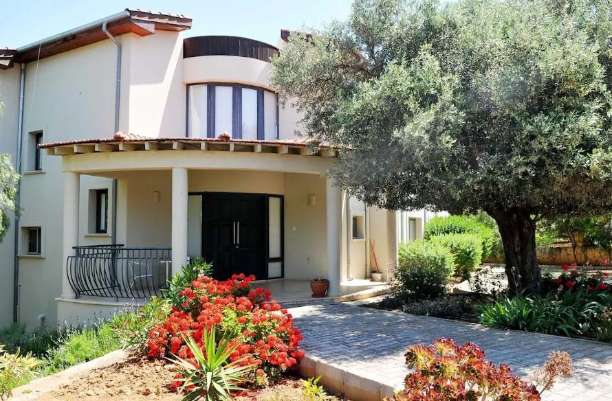 Villa Amelia By Amy Villas