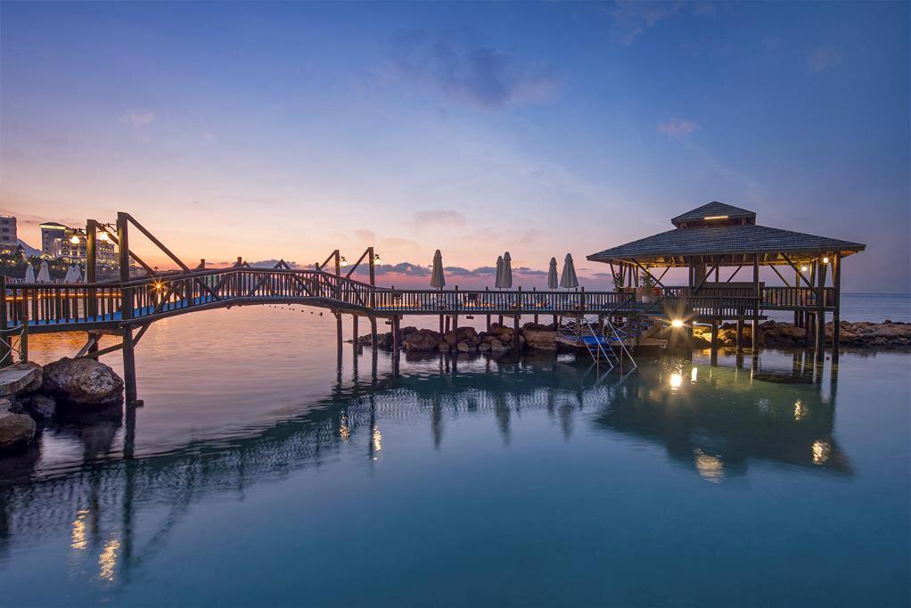 Merit Crystal Cove Hotel Casino & SPA