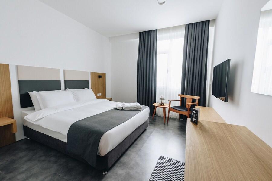 Ingate Hotel