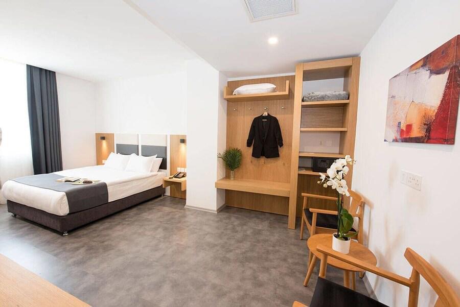 Ingate Hotel